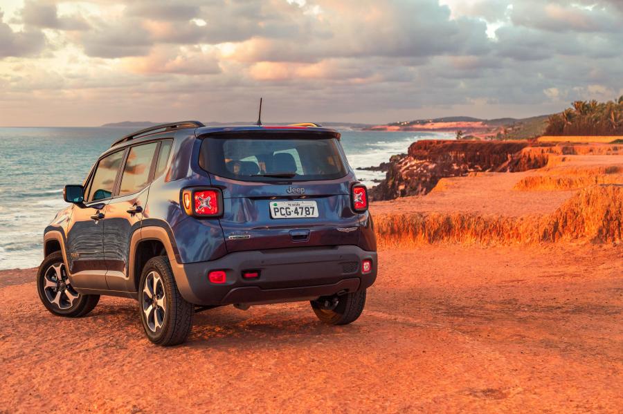  Jeep Renegade Trailhawk (BU) 2018 года  (LA) (фото 7 из 21)